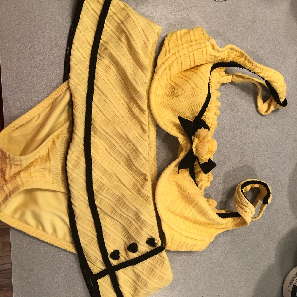 Betsey Johnson unforgettable swim suit